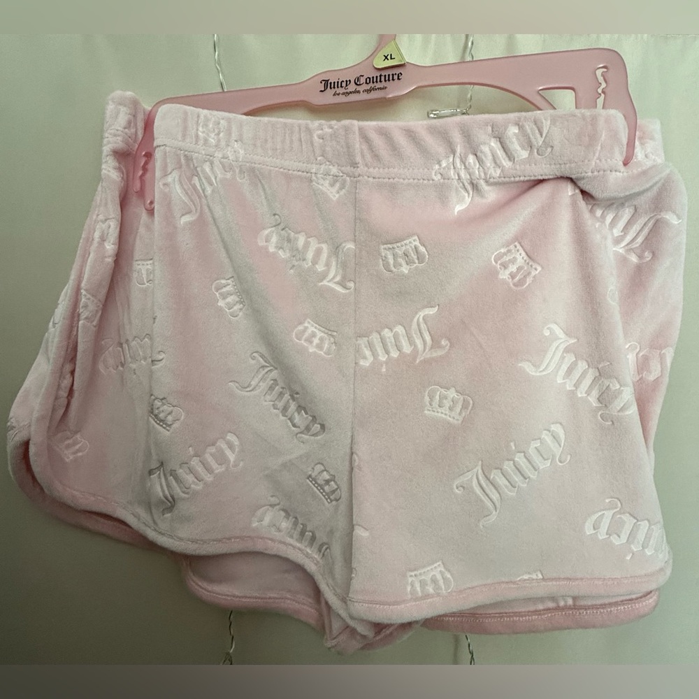 NWT Juicy Couture Pink Women's Pajama/Lounge Shorts.  Size Large.  NWT.